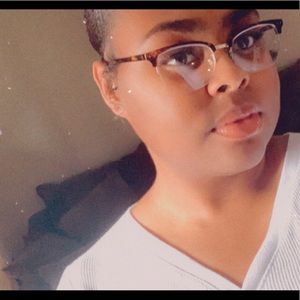 Meet your Posher 🦢